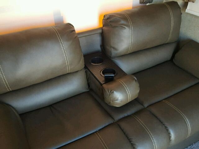 4X4TCKF21JX129604 - 2018 WILDWOOD CHEROKEE BLUE photo 9