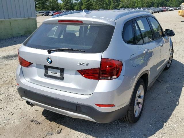 WBAVM1C5XDVW41069 - 2013 BMW X1 SDRIVE2 SILVER photo 4