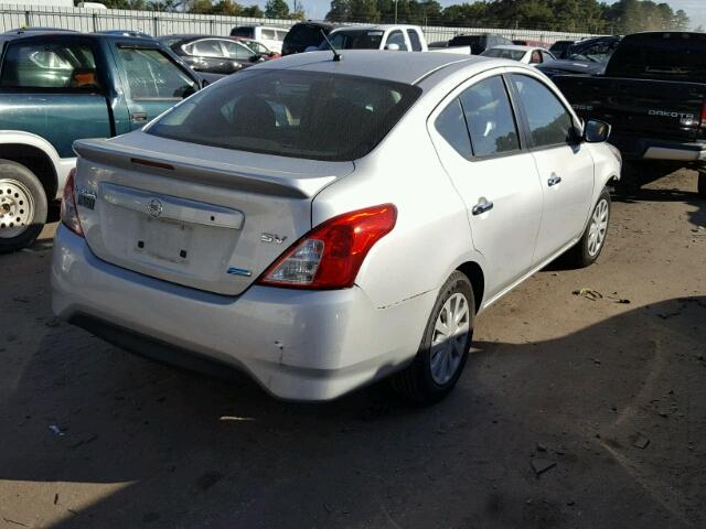 3N1CN7APXFL812343 - 2015 NISSAN VERSA S SILVER photo 4