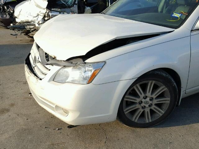 4T1BK36B87U220496 - 2007 TOYOTA AVALON XL WHITE photo 10