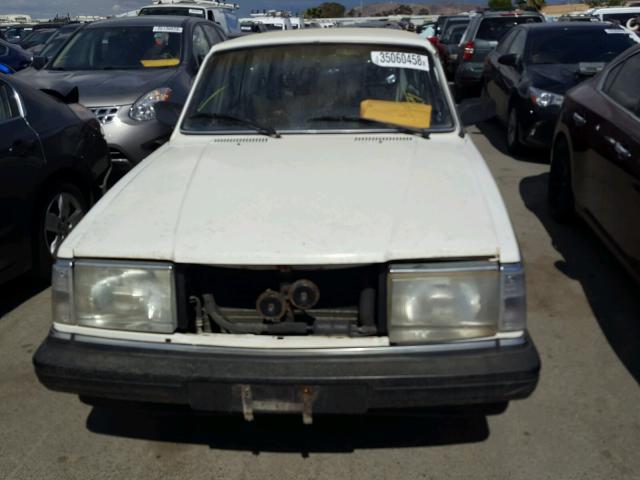 YV1AX8853J1796974 - 1988 VOLVO 245 DL WHITE photo 9