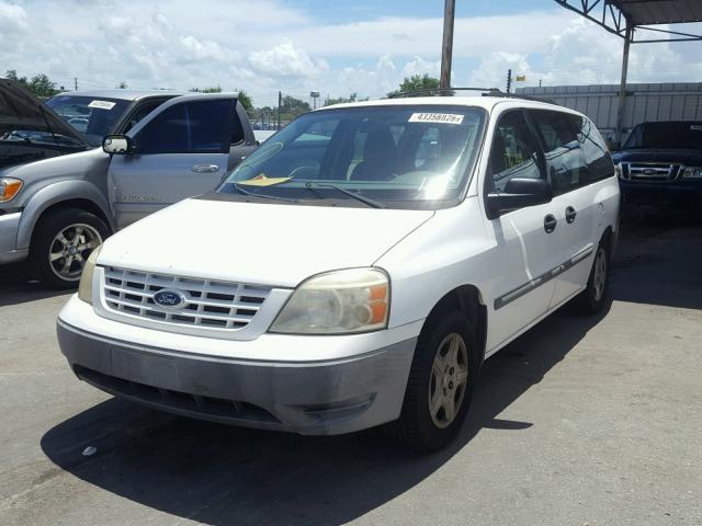 2FTZA54606BA48556 - 2006 FORD FREESTAR WHITE photo 2