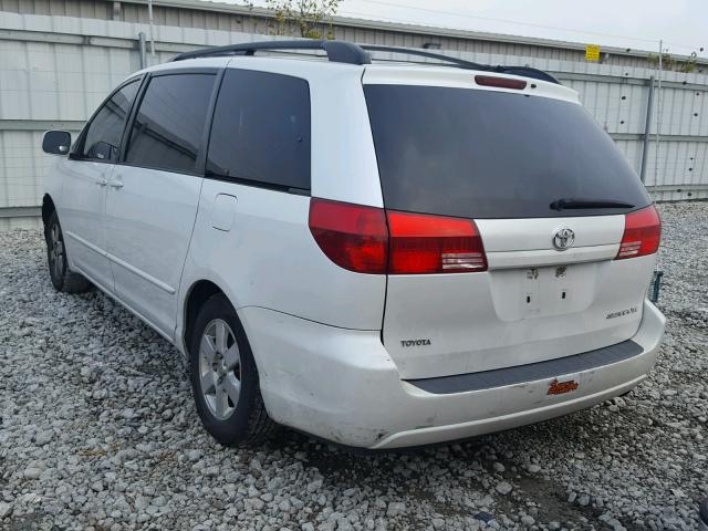 5TDZA22C54S180974 - 2004 TOYOTA SIENNA XLE WHITE photo 3