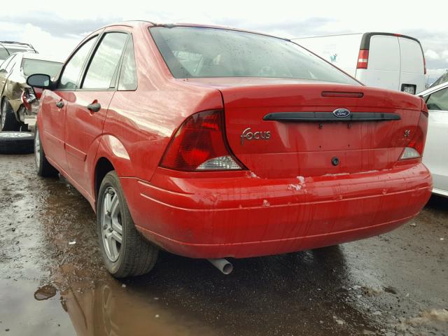 1FAFP34P03W205274 - 2003 FORD FOCUS RED photo 3