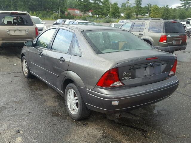 1FAFP34Z53W267450 - 2003 FORD FOCUS SE C GRAY photo 3