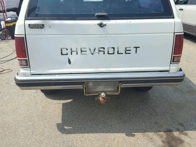 1GNCS18R6J8105877 - 1988 CHEVROLET BLAZER S10 WHITE photo 9