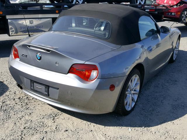 4USBU33578LW73863 - 2008 BMW Z4 3.0 GRAY photo 4