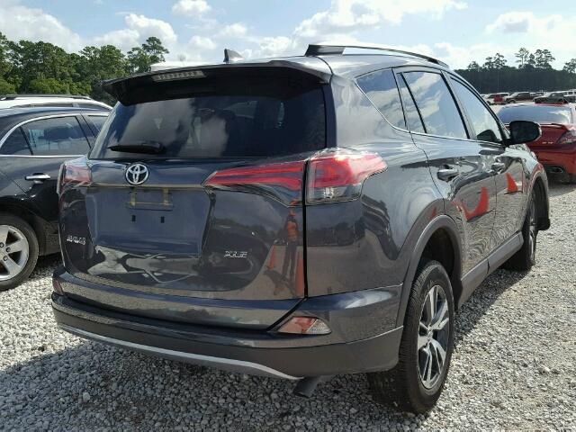 2T3WFREV0JW432683 - 2018 TOYOTA RAV4 ADVEN GRAY photo 4