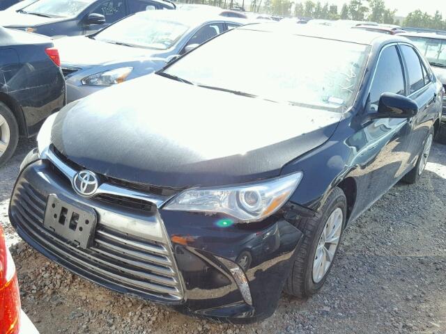 4T4BF1FK3GR539111 - 2016 TOYOTA CAMRY LE შავი ფოტო 2