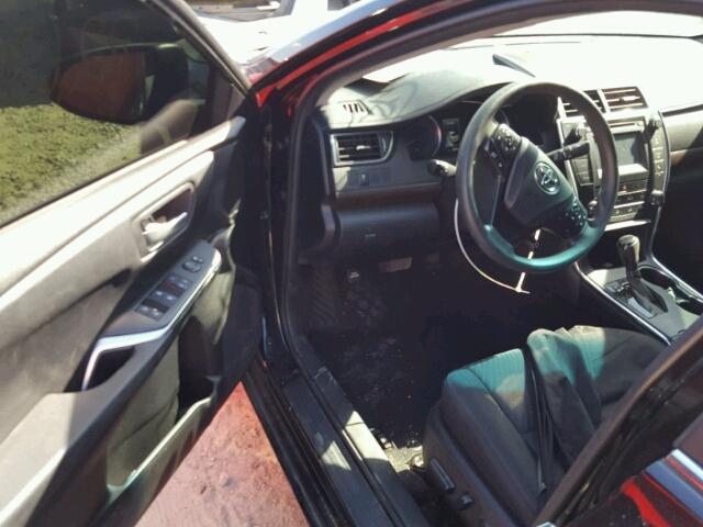 4T4BF1FK3GR539111 - 2016 TOYOTA CAMRY LE შავი ფოტო 9