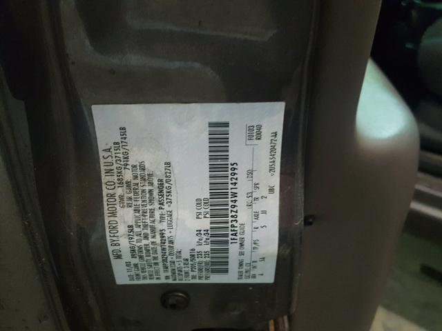 1FAFP38Z94W142995 - 2004 FORD FOCUS ZTS GRAY photo 10