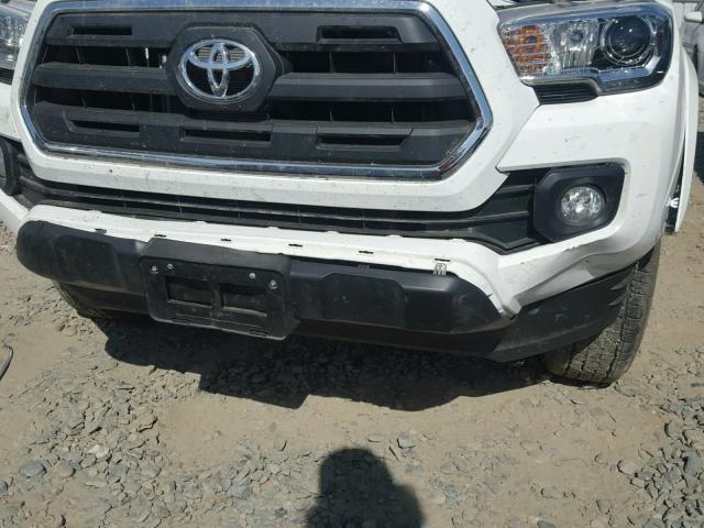 3TMCZ5AN9HM057591 - 2017 TOYOTA TACOMA DOU WHITE photo 9