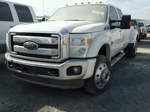 1FT8W4DTXFED06681 - 2015 FORD F450 SUPER WHITE photo 2