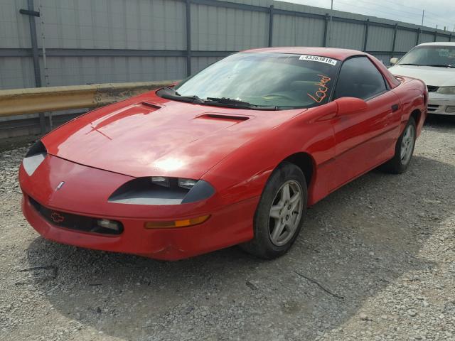 2G1FP22KXV2114232 - 1997 CHEVROLET CAMARO BAS RED photo 2