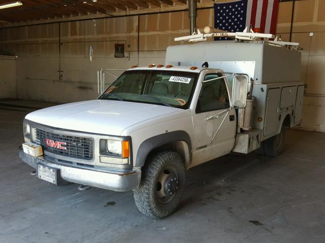 1GDJK34J4XF097323 - 1999 GMC SIERRA K35 WHITE photo 2