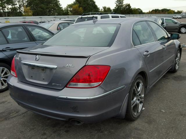 JH4KB16555C002617 - 2005 ACURA RL GRAY photo 4