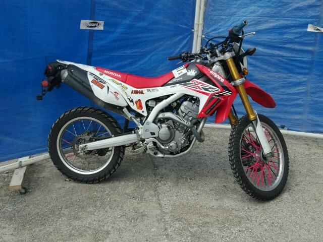 MLHMD3814G5302499 - 2016 HONDA CRF250 L WHITE photo 9