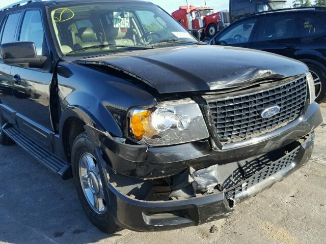 1FMFU19515LA76203 - 2005 FORD EXPEDITION BLACK photo 9