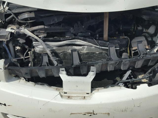 5N1BV28U45N110214 - 2005 NISSAN QUEST WHITE photo 7