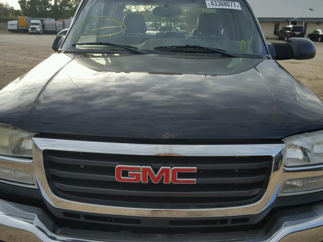 1GTHK23204F197177 - 2004 GMC SIERRA BLACK photo 7