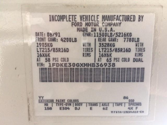 1FDKE30GXMHB36938 - 1991 FORD EC VAN 350 WHITE photo 9