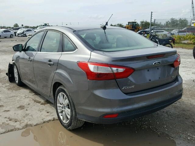 1FAHP3H2XCL147988 - 2012 FORD FOCUS GRAY photo 3