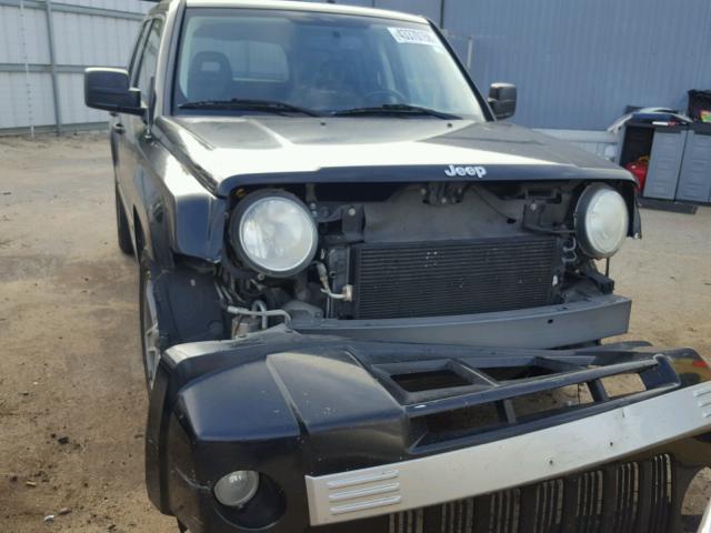 1J8FT48W17D324233 - 2007 JEEP PATRIOT LI BLACK photo 9