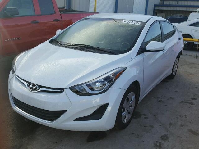 5NPDH4AE2GH731750 - 2016 HYUNDAI ELANTRA SE WHITE photo 2