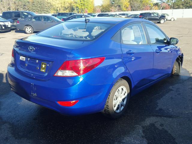 KMHCT4AE4DU555730 - 2013 HYUNDAI ACCENT BLUE photo 4