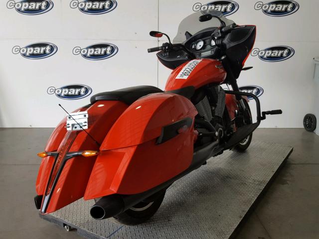 5VPDW36N0E3032426 - 2014 VICTORY MOTORCYCLES CROSS COUN Rouge photo 4