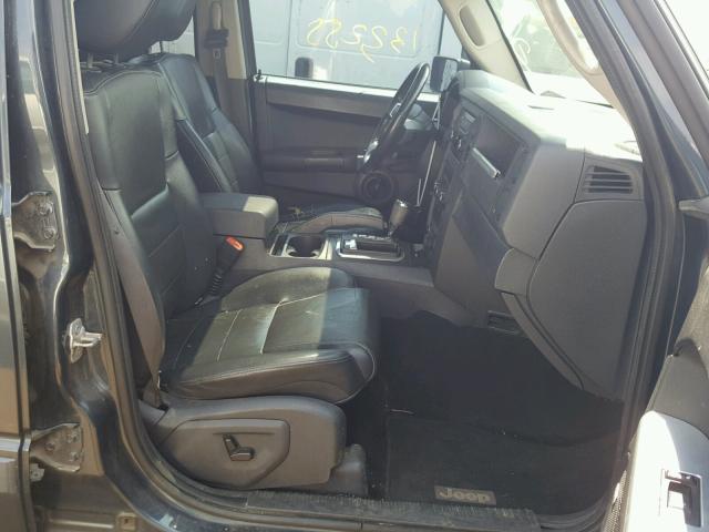 1J8HG48N78C172048 - 2008 JEEP COMMANDER 黑色 照片 5