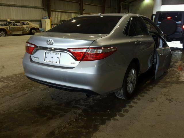 4T1BF1FK0HU364408 - 2017 TOYOTA CAMRY LE SILVER photo 4