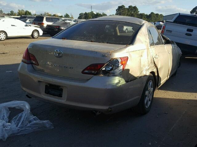 4T1BK36B28U310888 - 2008 TOYOTA AVALON XL GOLD photo 4