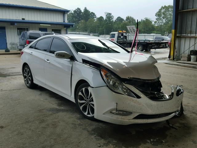 5NPEC4AB4DH683785 - 2013 HYUNDAI SONATA SE WHITE photo 1