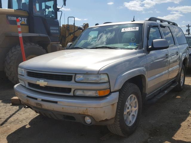 3GNFK16Z14G253885 - 2004 CHEVROLET SUBURBAN K TAN photo 2