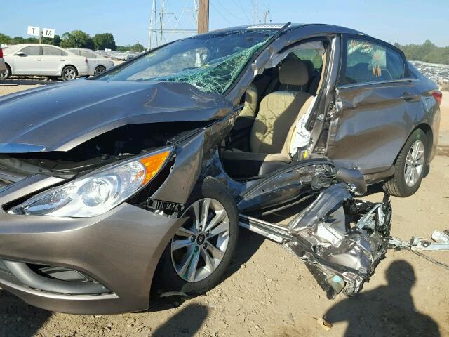 5NPEB4AC4EH945110 - 2014 HYUNDAI SONATA GLS GRAY photo 9