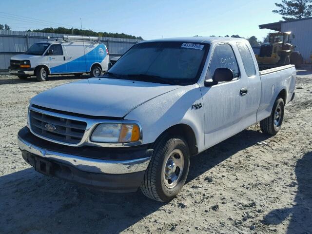 1FTRX17222KA58165 - 2002 FORD F150 WHITE photo 2