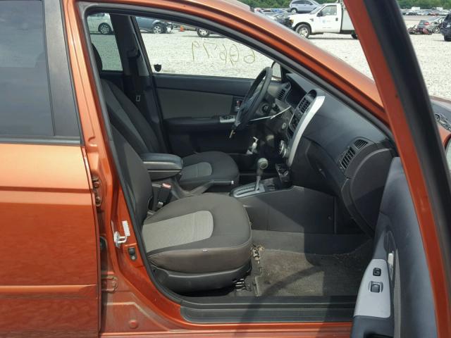 KNAFE241595023071 - 2009 KIA SPECTRA SX ORANGE photo 5