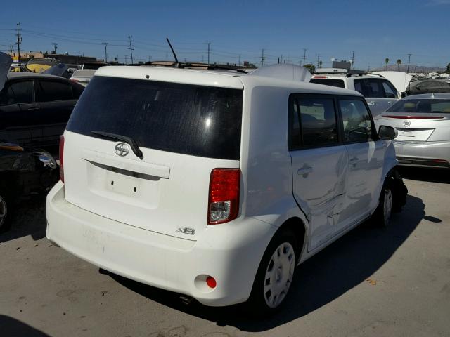 JTLZE4FE0CJ025812 - 2012 TOYOTA SCION XB WHITE photo 4