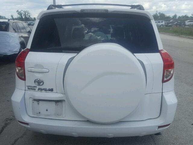 JTMZD33V875056284 - 2007 TOYOTA RAV4 WHITE photo 9