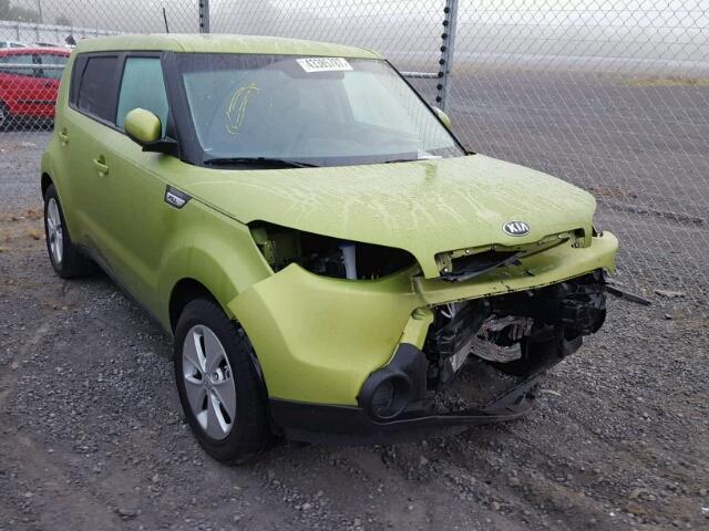 KNDJN2A25G7876081 - 2016 KIA SOUL GREEN photo 9