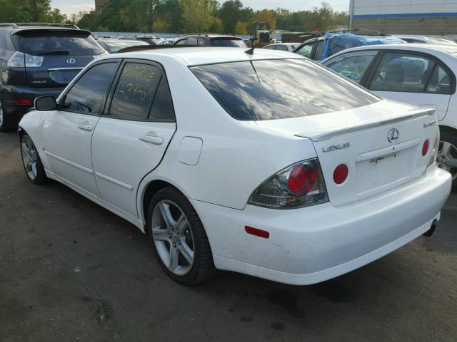 JTHBD192320055860 - 2002 LEXUS IS 300 WHITE photo 3