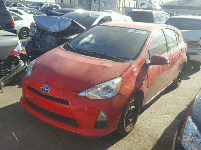 JTDKDTB36E1059996 - 2014 TOYOTA PRIUS C RED photo 2