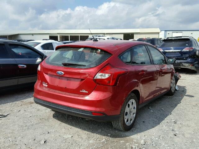 1FAHP3K27CL413184 - 2012 FORD FOCUS RED photo 4