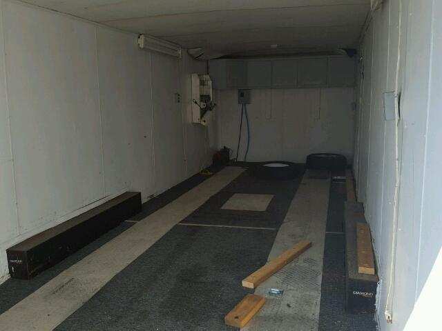 0000009326174CLR0 - 2004 UTILITY TRAILER WHITE photo 5