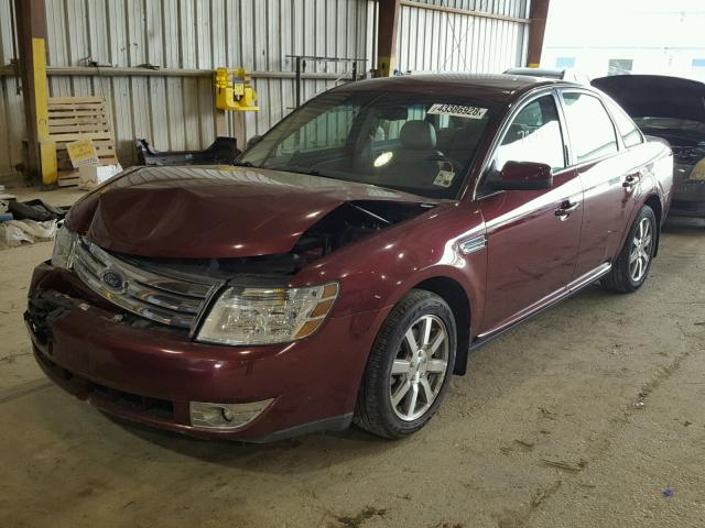 1FAHP24W38G124748 - 2008 FORD TAURUS SEL RED photo 2