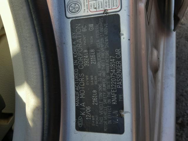 KNAFE122075418147 - 2007 KIA SPECTRA EX SILVER photo 10