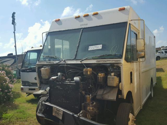 4UZA4FF46WC911541 - 1998 FREIGHTLINER CHASSIS WHITE photo 1