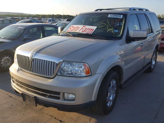 5LMFU27585LJ07792 - 2005 LINCOLN NAVIGATOR BEIGE photo 2