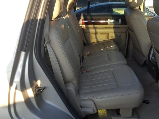 5LMFU27585LJ07792 - 2005 LINCOLN NAVIGATOR BEIGE photo 6